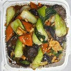 Best Chicken with Black Mushroom and Bok Choy 冬菇白菜鸡 in Roseville, CA